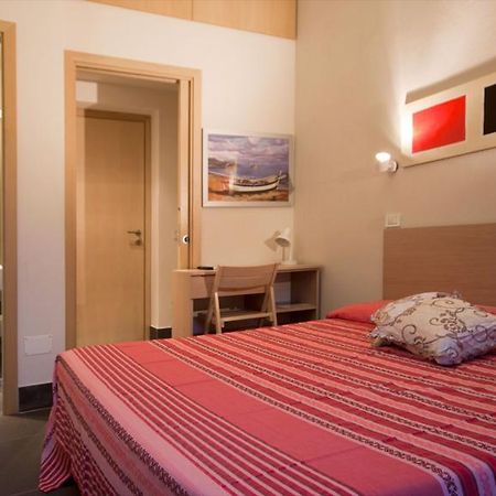 La Sella Del Diavolo Pensionat Cagliari Exteriör bild