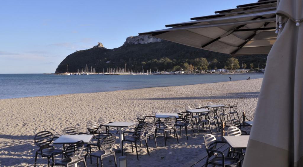La Sella Del Diavolo Pensionat Cagliari Exteriör bild